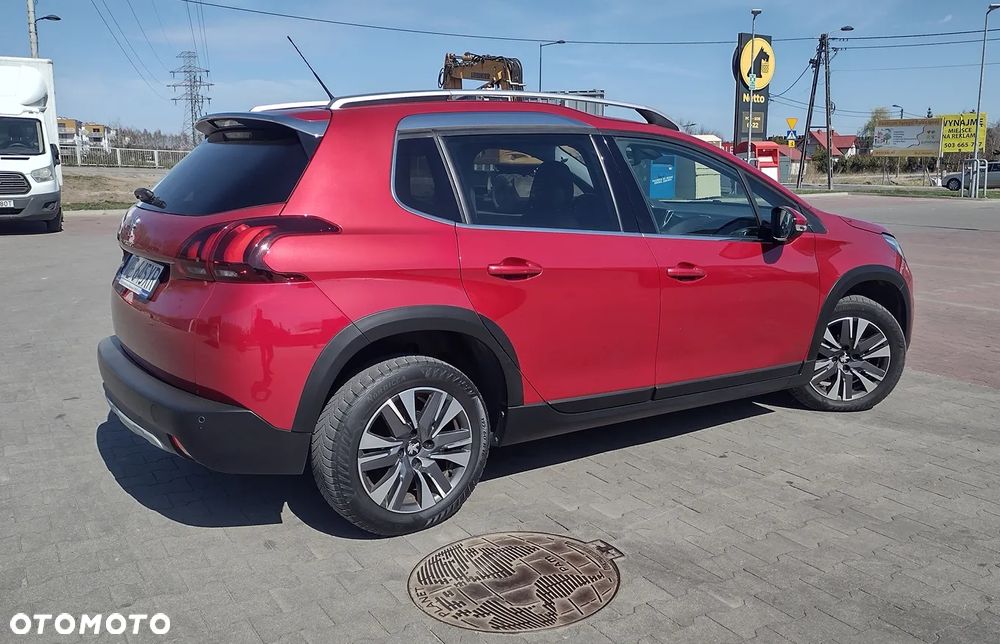 Peugeot 2008 1.2 PureTech Allure S&S EAT8 - 3
