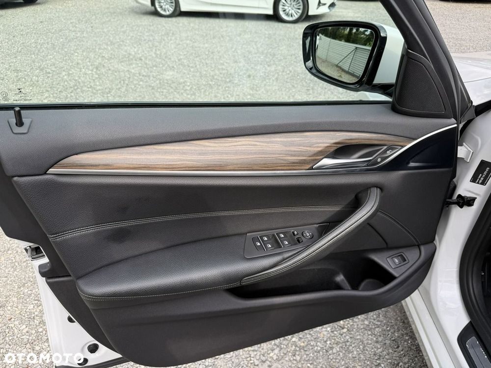 BMW Seria 5 - 23