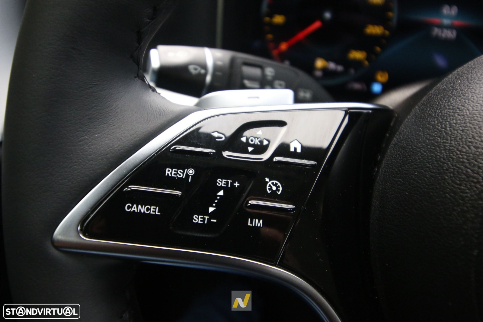 Mercedes-Benz E 220 d 4Matic T 9G-TRONIC Avantgarde - 10