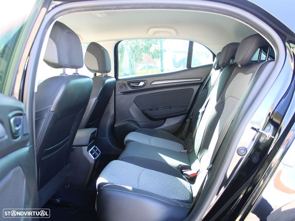 Renault Mégane 1.5 Blue dCi Limited - 45