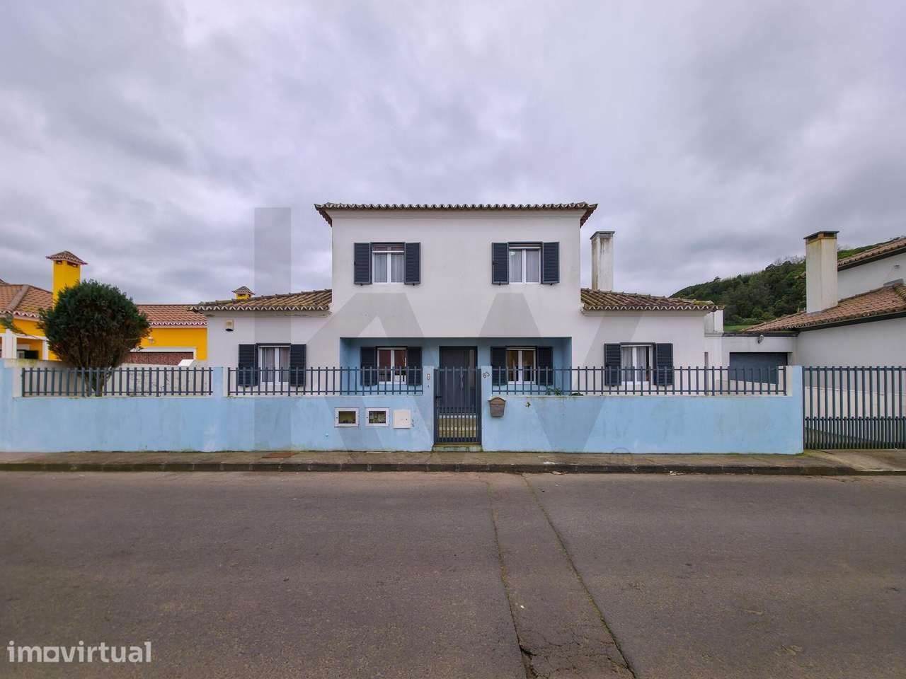 Moradia de tipologia T3, localizada na freguesia de Santa Bárbara, con - Grande imagem: 3/20