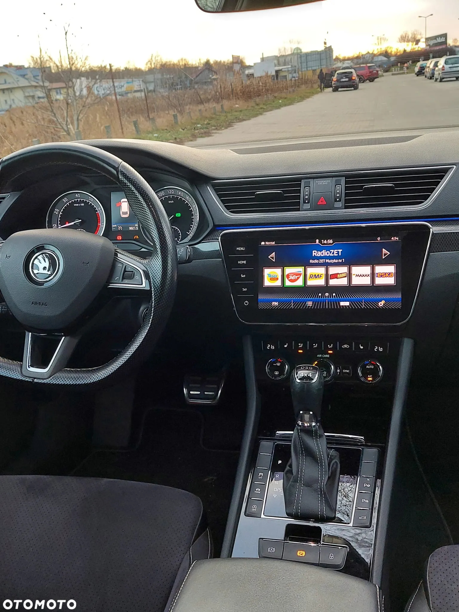 Skoda Superb Combi 2.0 TSI 4x4 DSG Ambition - 4