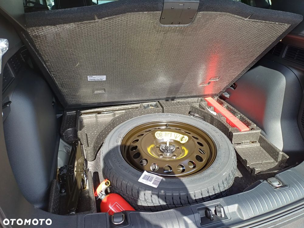 Ford Kuga 2.5 FHEV AWD Titanium eCVT - 22