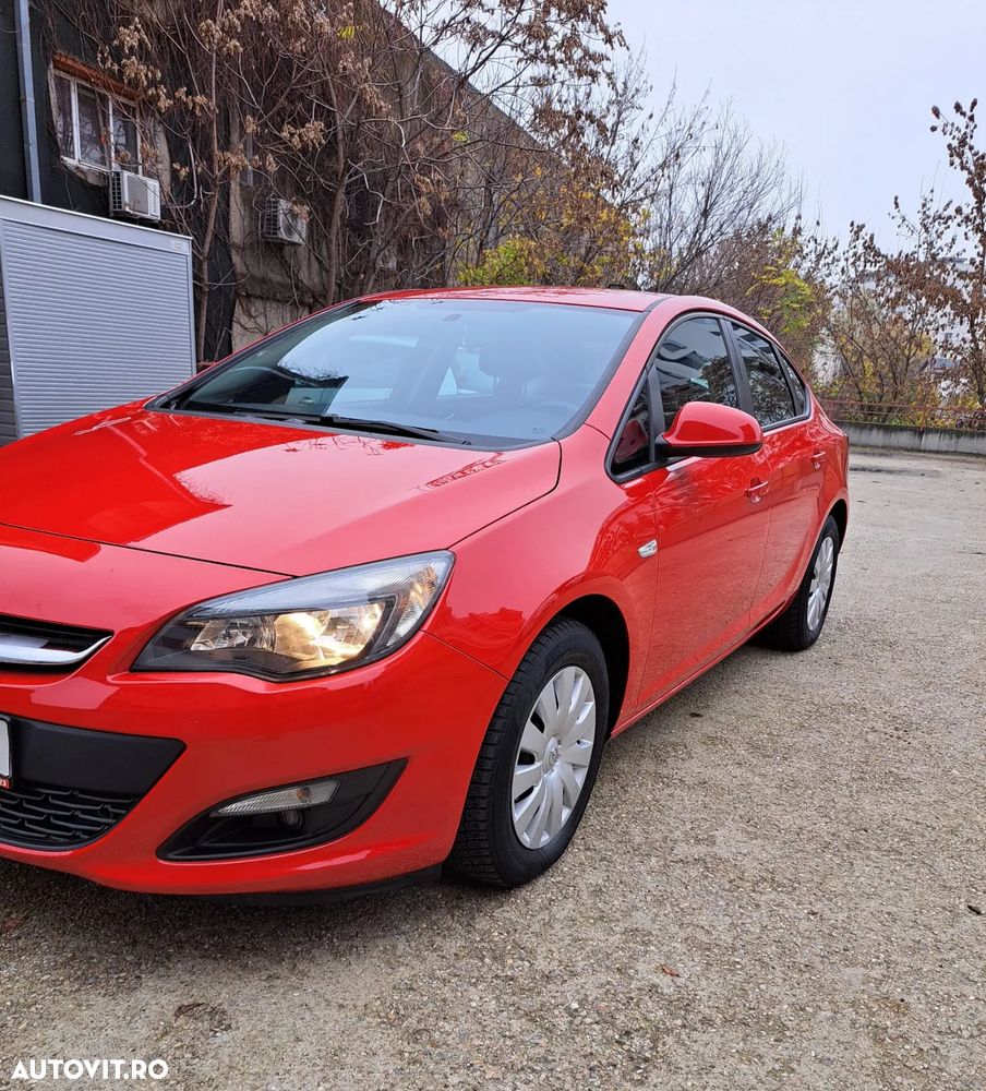 Opel Astra 1.4 Turbo ECOTEC Enjoy - 1