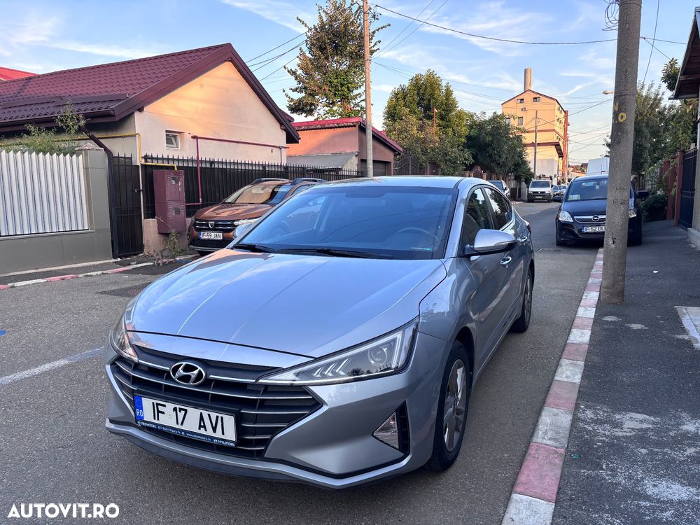 Hyundai Elantra 1.6 MPi Highway - 1