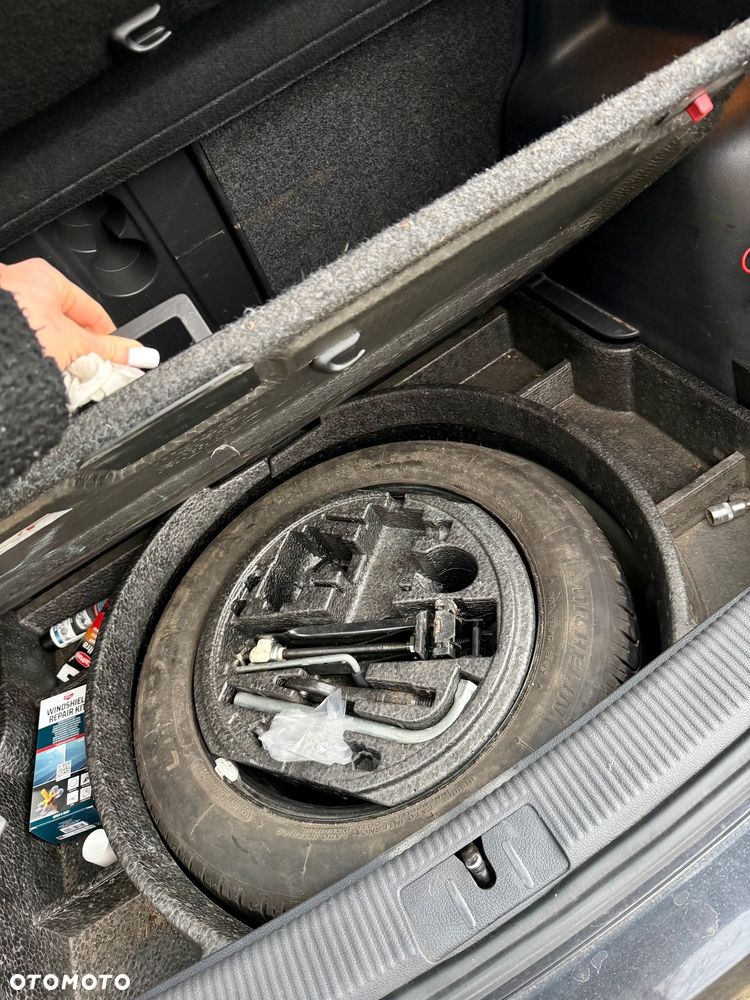 Volkswagen Golf Plus 1.6 FSI Comfortline - 14