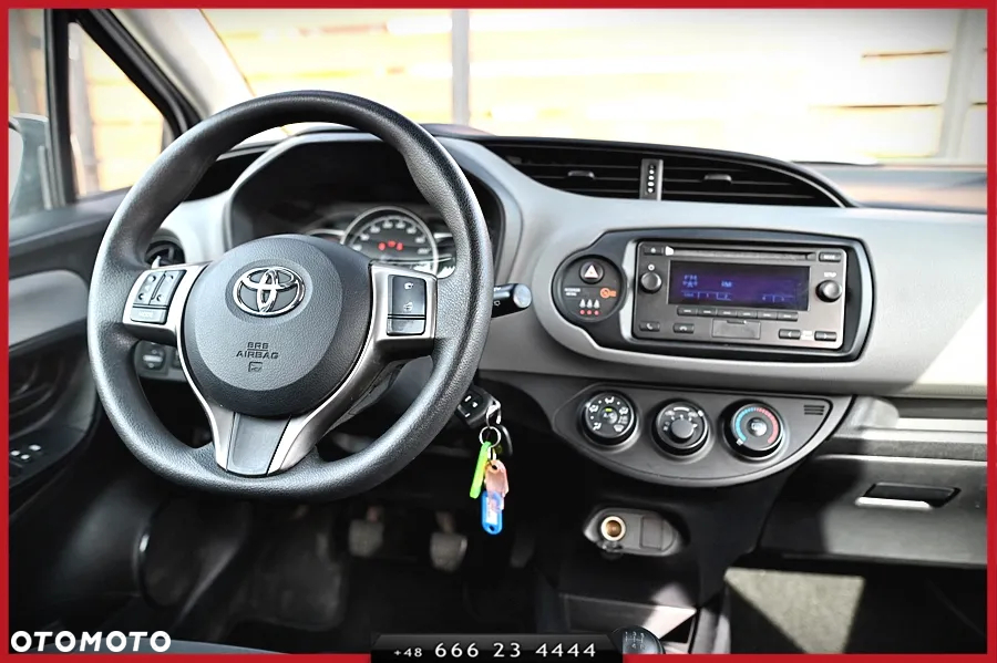Toyota Yaris - 22