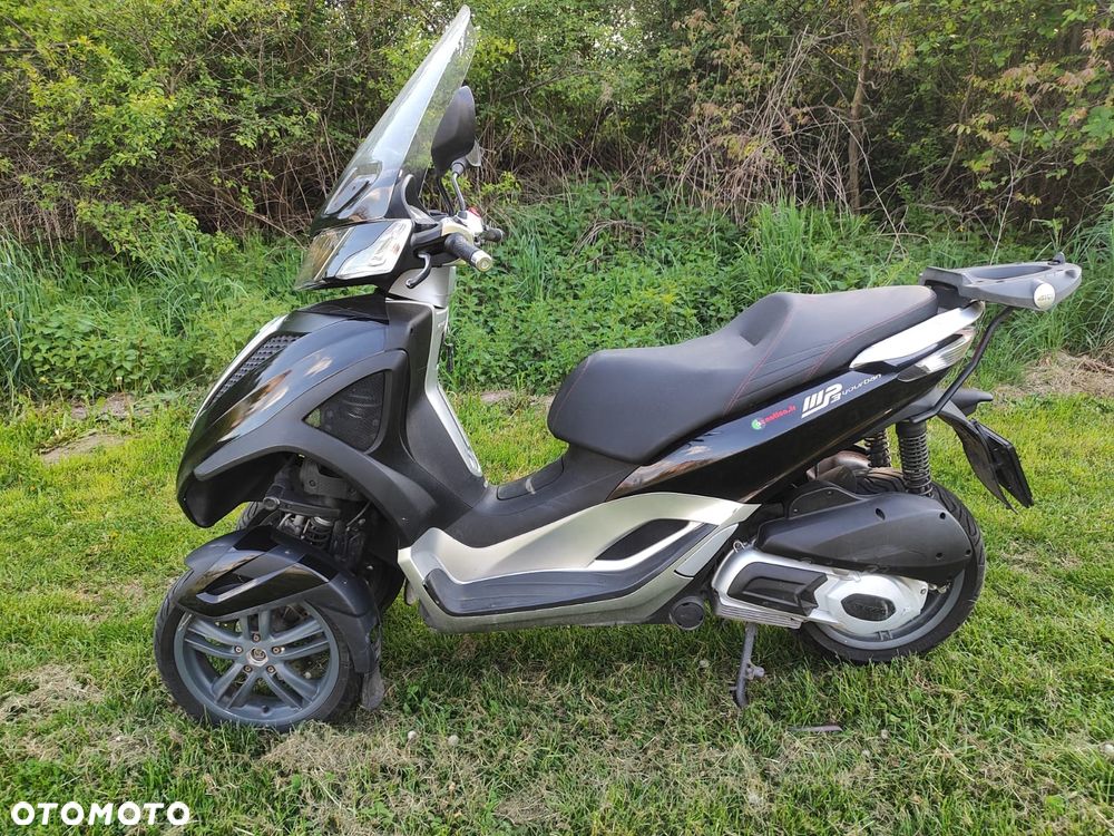 Piaggio MP-3 - 3