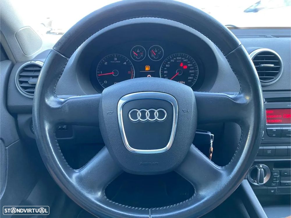 Audi A3 Sportback 1.6 TDI Attraction - 17