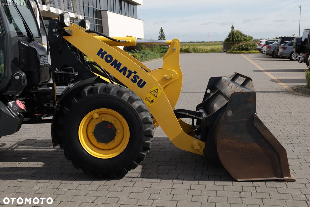 Komatsu WA70-7 - 4