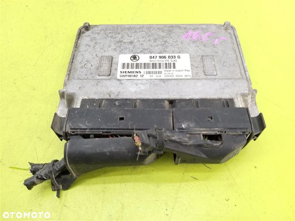 Komputer sterownik silnika Skoda Fabia I 1999-2008 1,4 B SIEMENS 5WP4018212 - 4