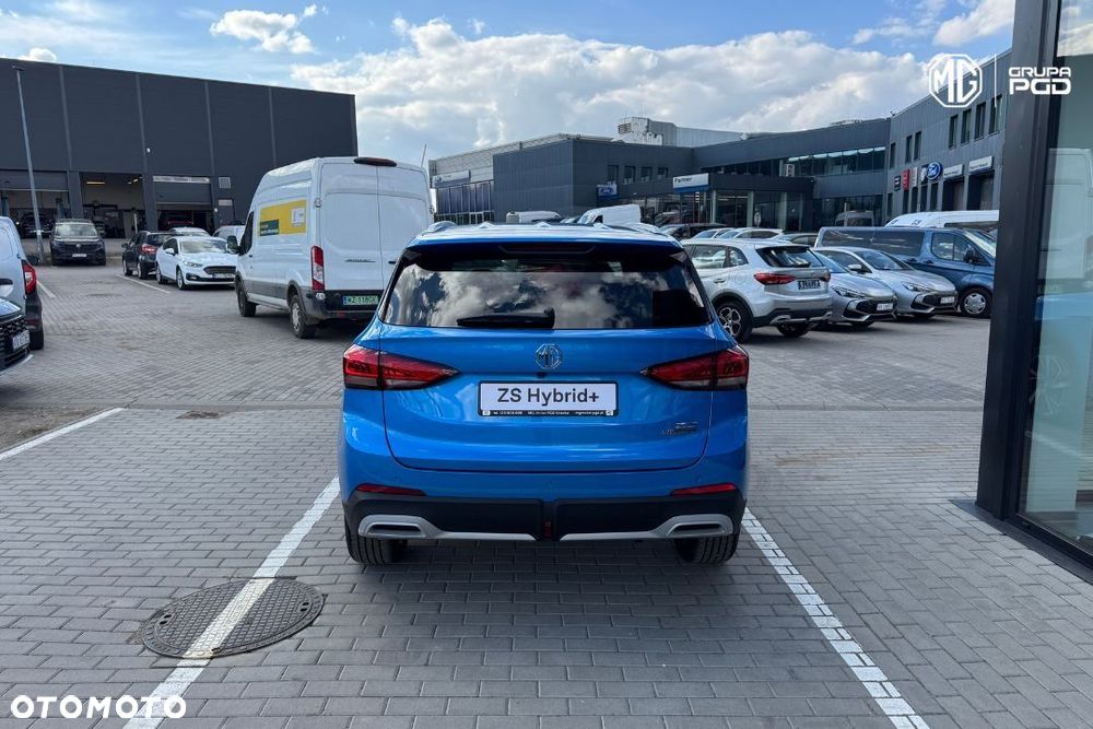 MG ZS - 6