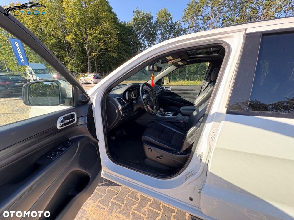 Jeep Grand Cherokee 3.6 V6 Overland - 25