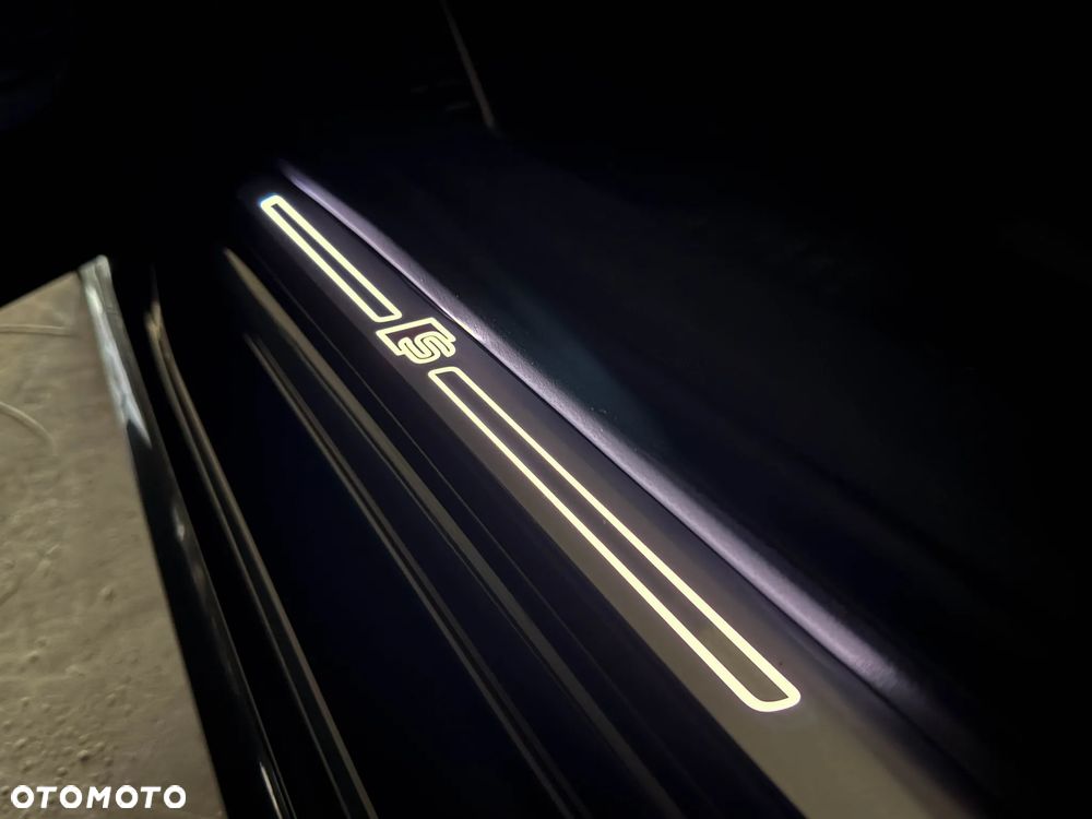 Audi A4 Avant 40 TDI S tronic S line - 39