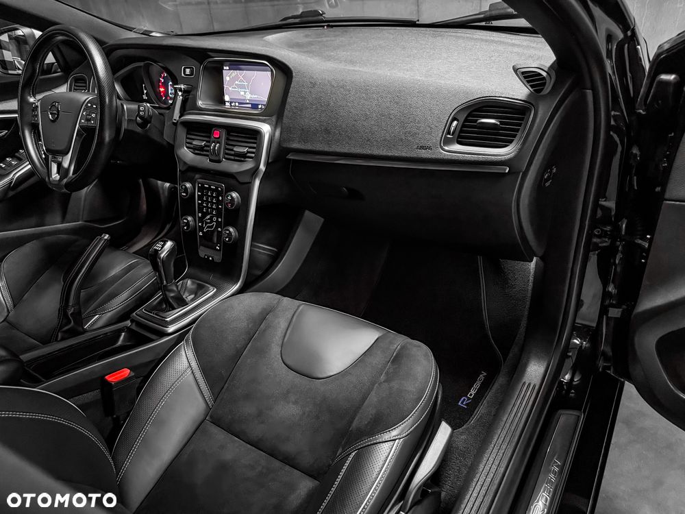 Volvo V40 T2 RDesign - 32