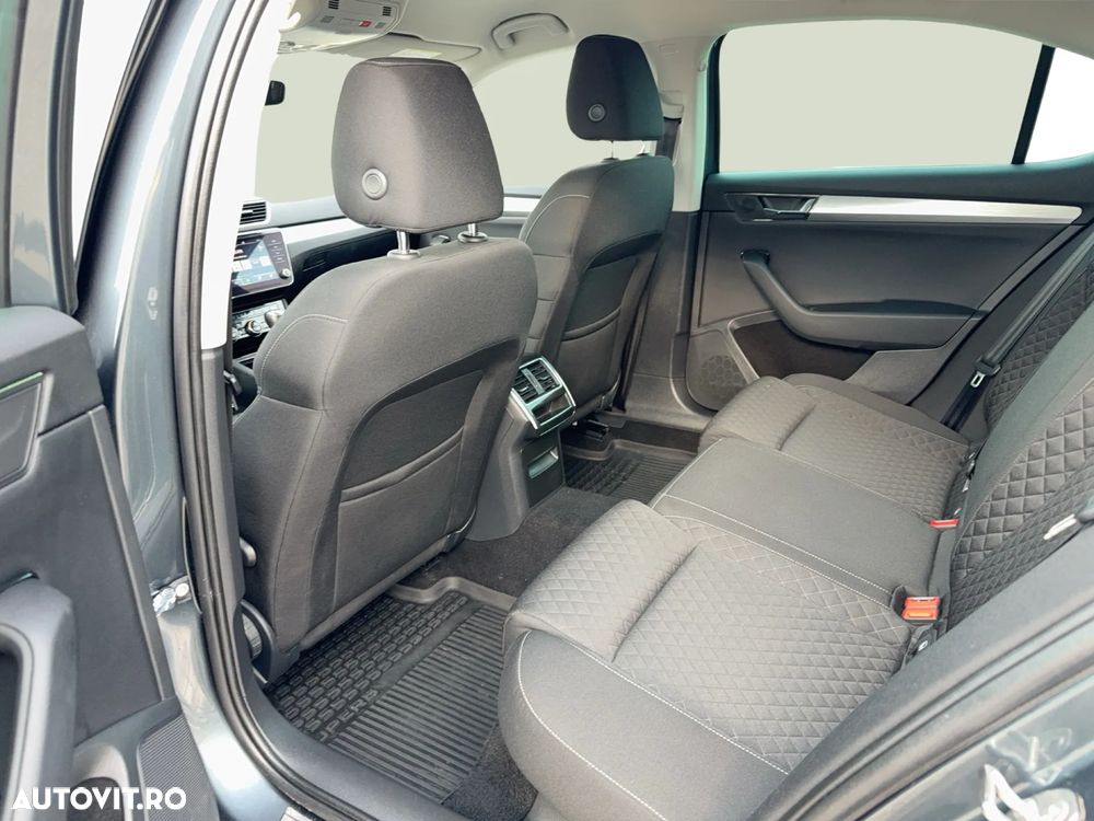 Skoda Superb 2.0 TDI DSG Ambition - 12