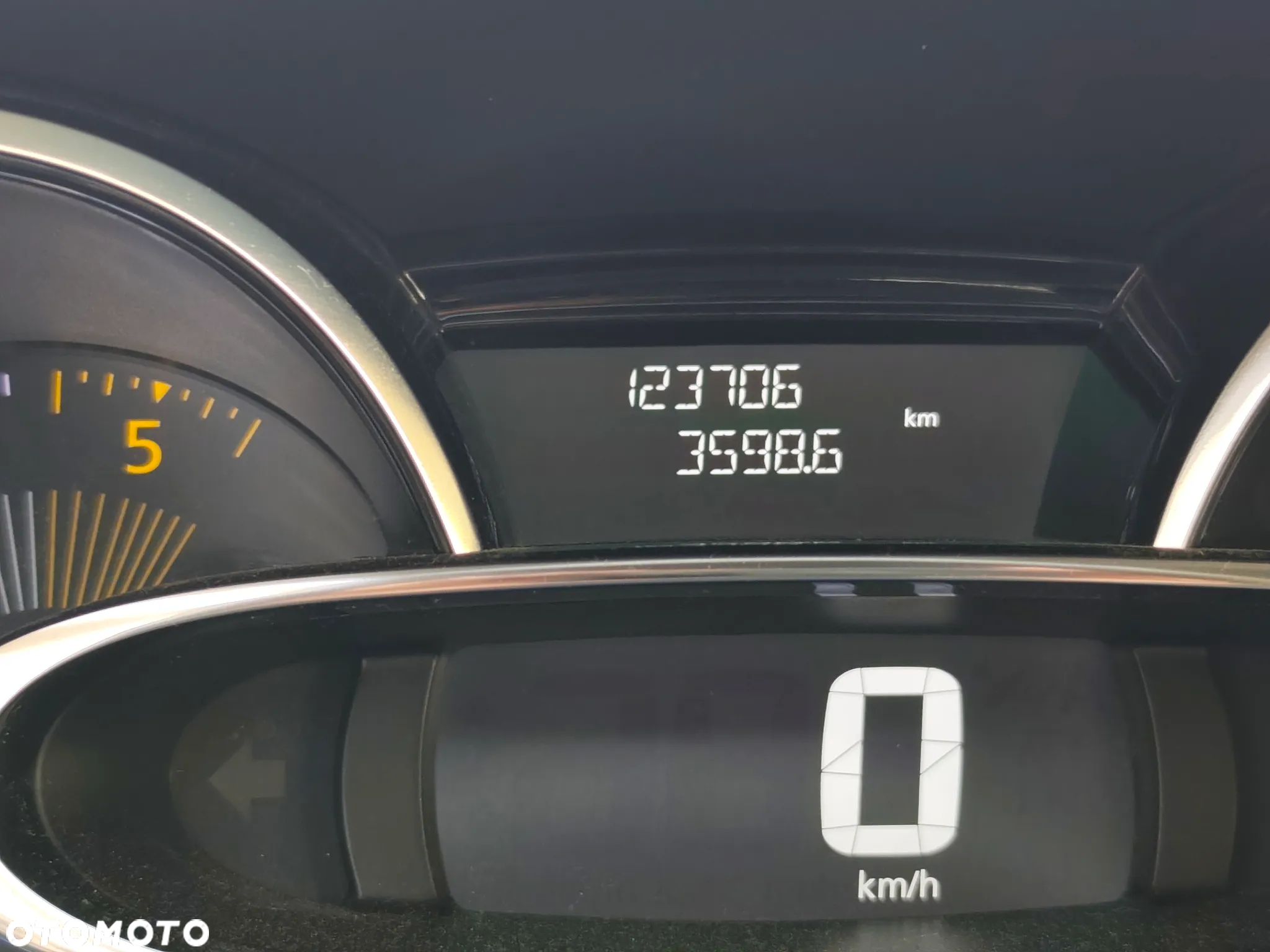 Renault Clio 1.5 dCi Alize - 33