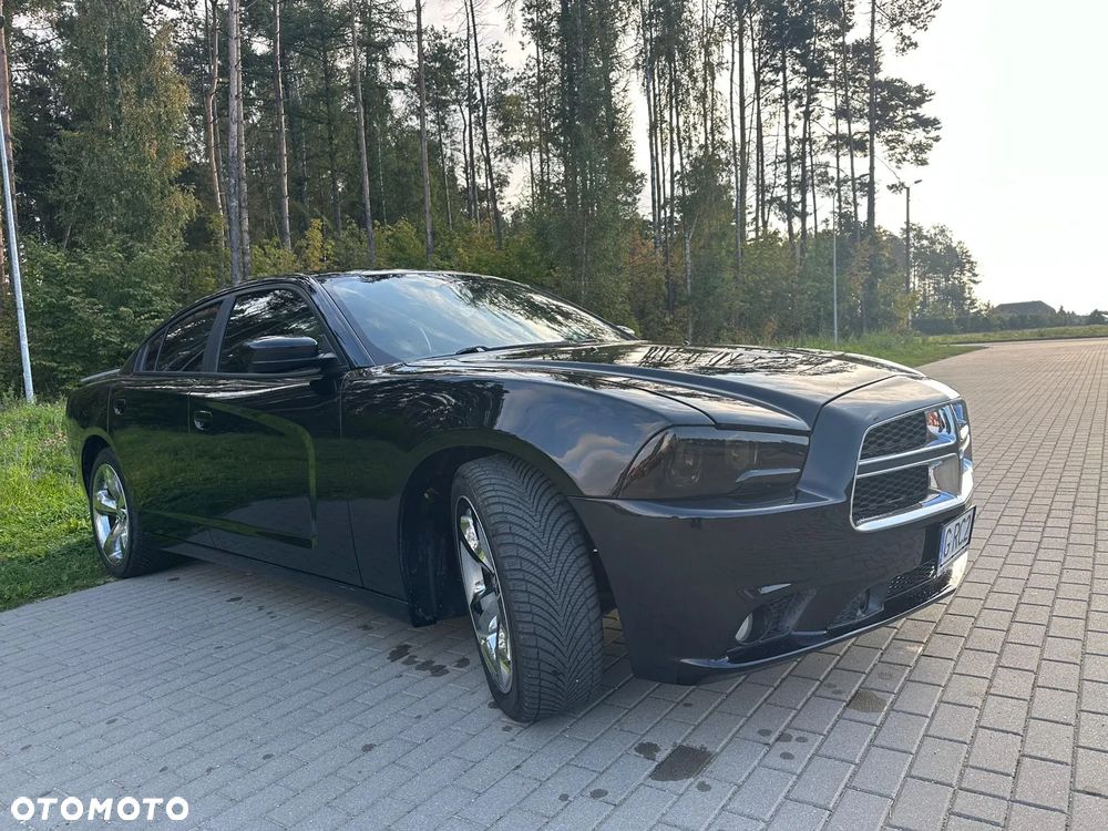 Dodge Charger - 4