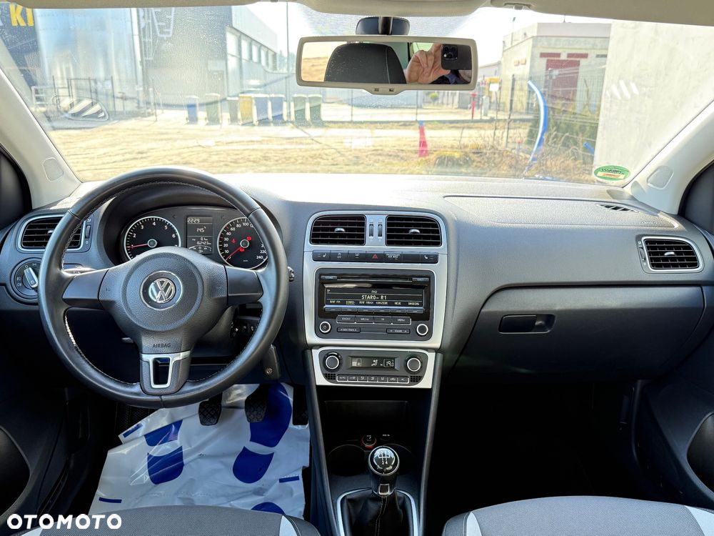 Volkswagen Polo 1.2 Team - 14