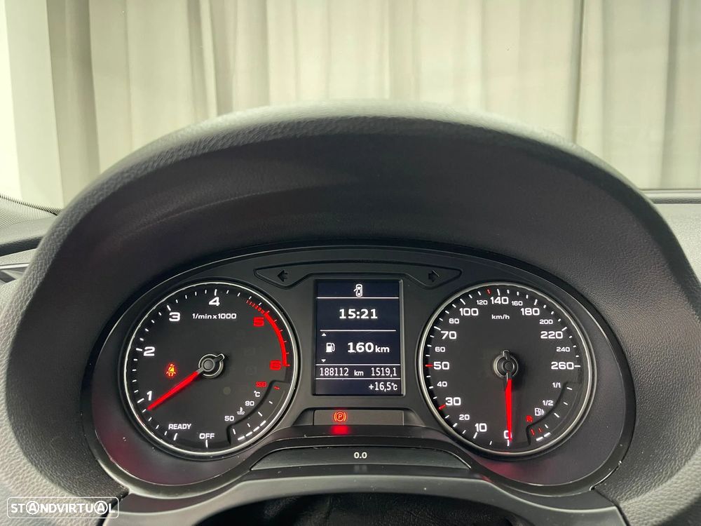 Audi A3 Sportback 1.6 TDI Design - 20