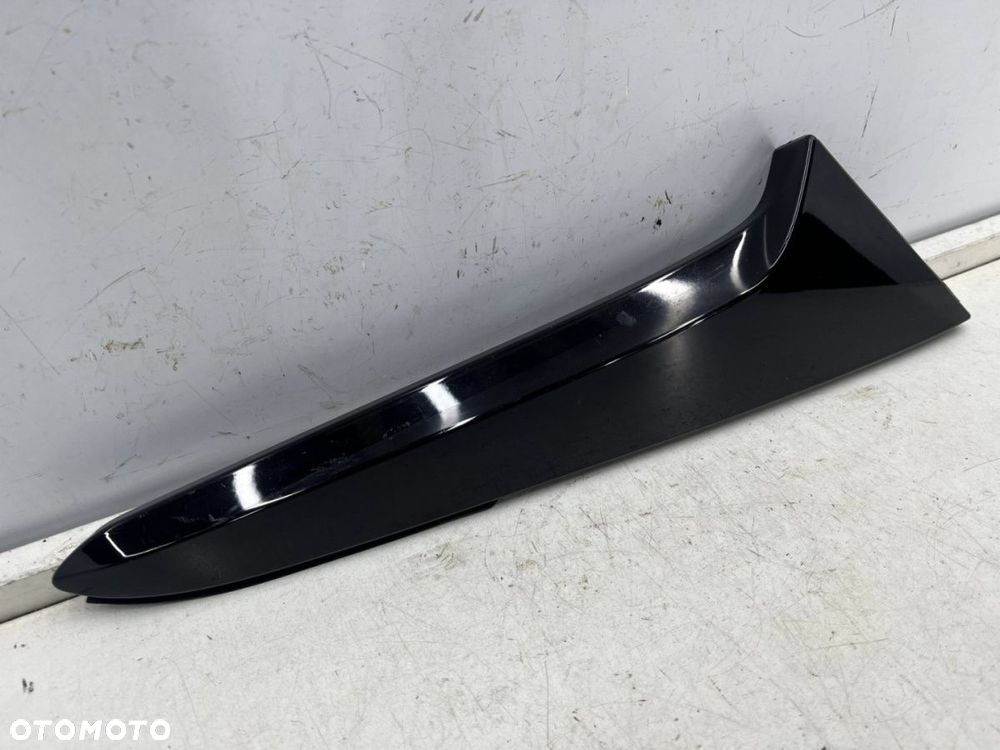 Listwa Mazda CX-30 CX30 19r.- PRAWA nakładka szyby klapy bagażnika spoiler blenda dfr5-519b1 - 3