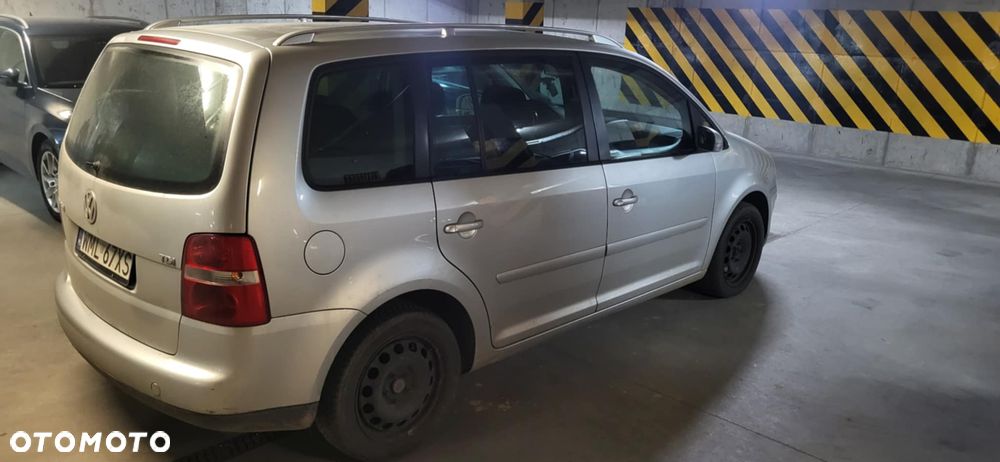 Volkswagen Touran 1.9 TDI Basis - 2