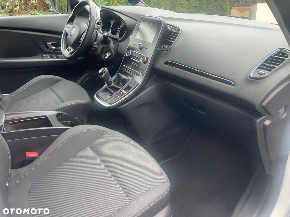 Renault Scenic BLUE dCi 120 BUSINESS EDITION - 29