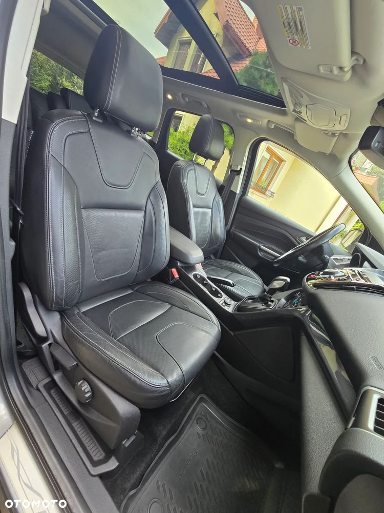 Ford Kuga 1.6 EcoBoost 4x4 Titanium - 14