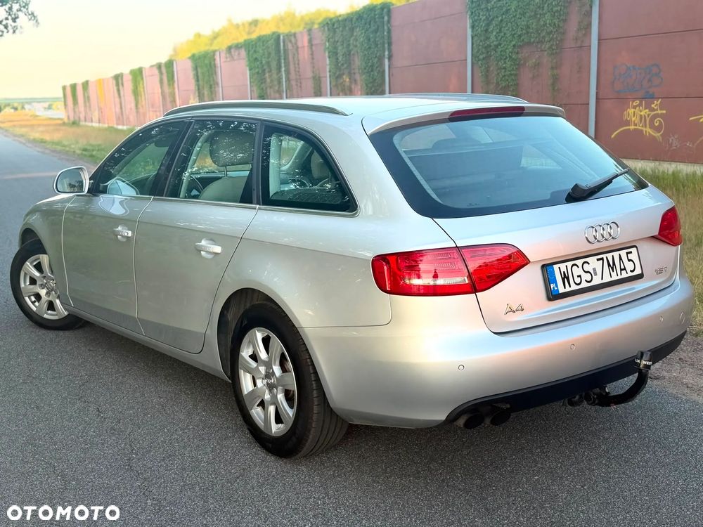 Audi A4 Avant 1.8 TFSI Ambiente - 9