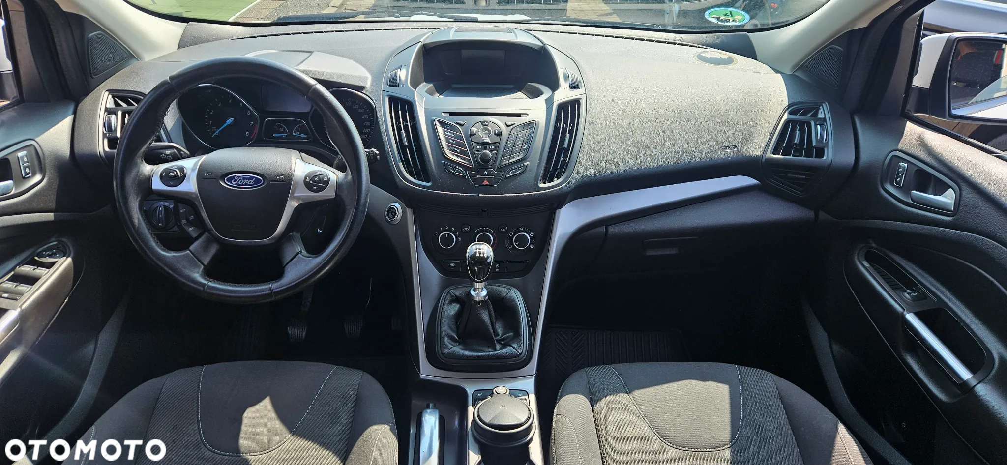 Ford Kuga 1.5 EcoBoost 2x4 Cool & Connect - 8