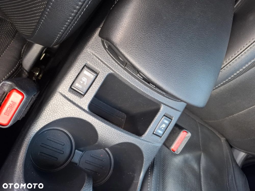 Nissan Qashqai 1.6 dCi Xtronic TEKNA+ - 22