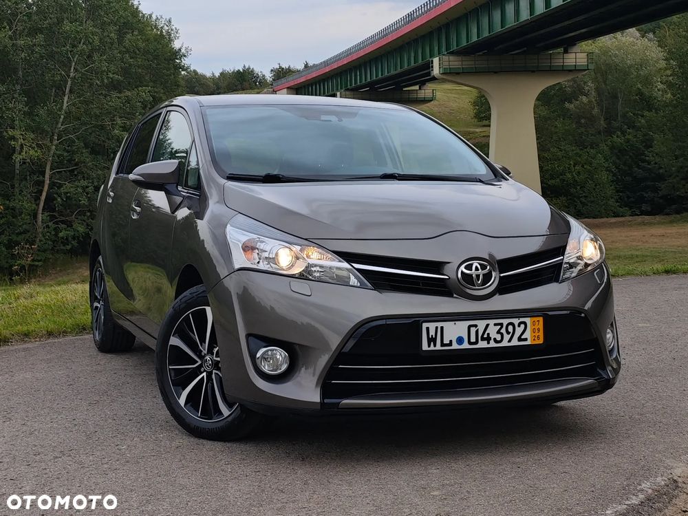 Toyota Verso 1.8 7-Sitzer Executive - 2