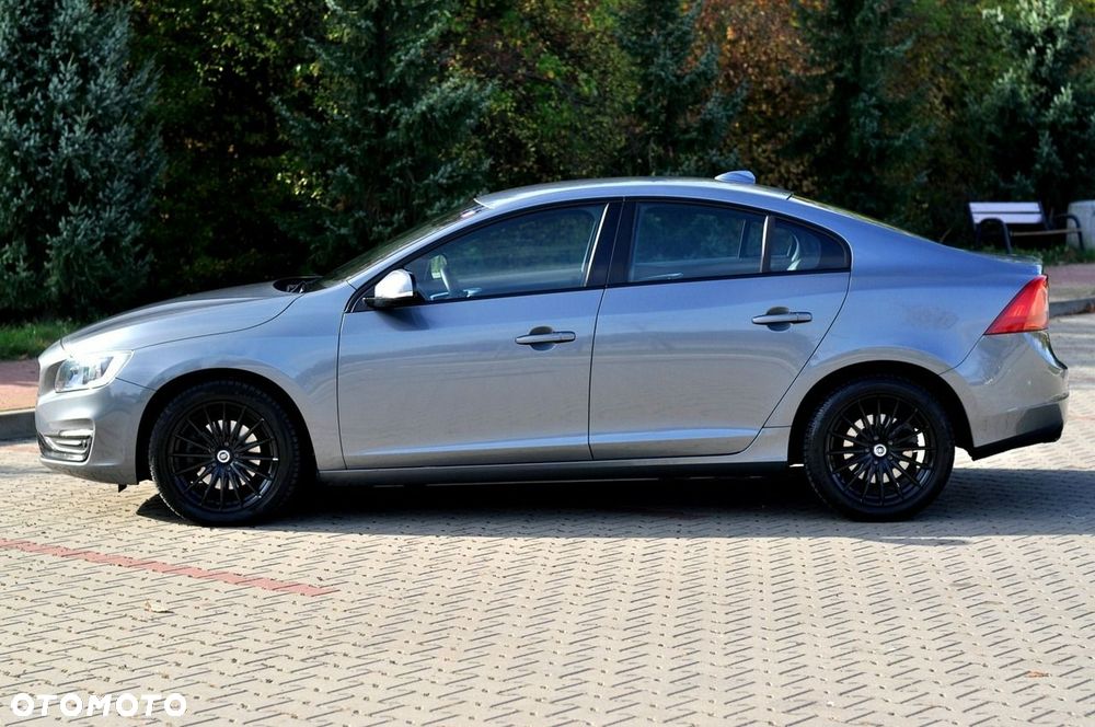 Volvo S60 D3 Drive-E Momentum - 33