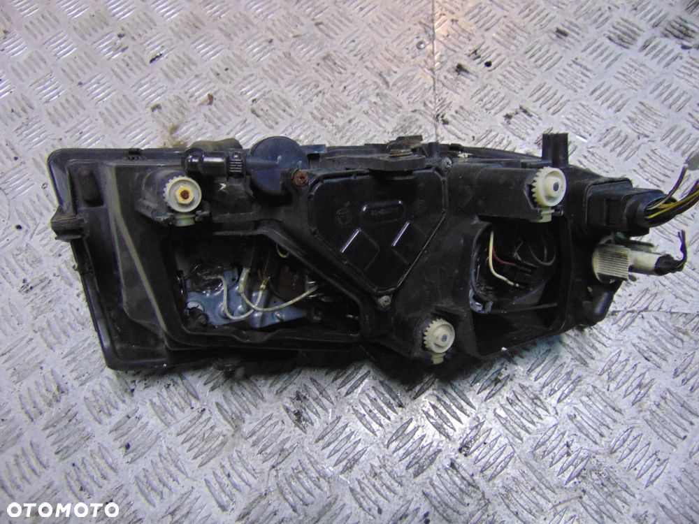 Lampa skoda super b lewa - 2