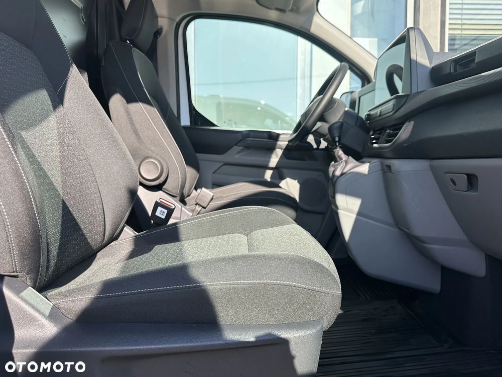 Ford Transit Custom - 26