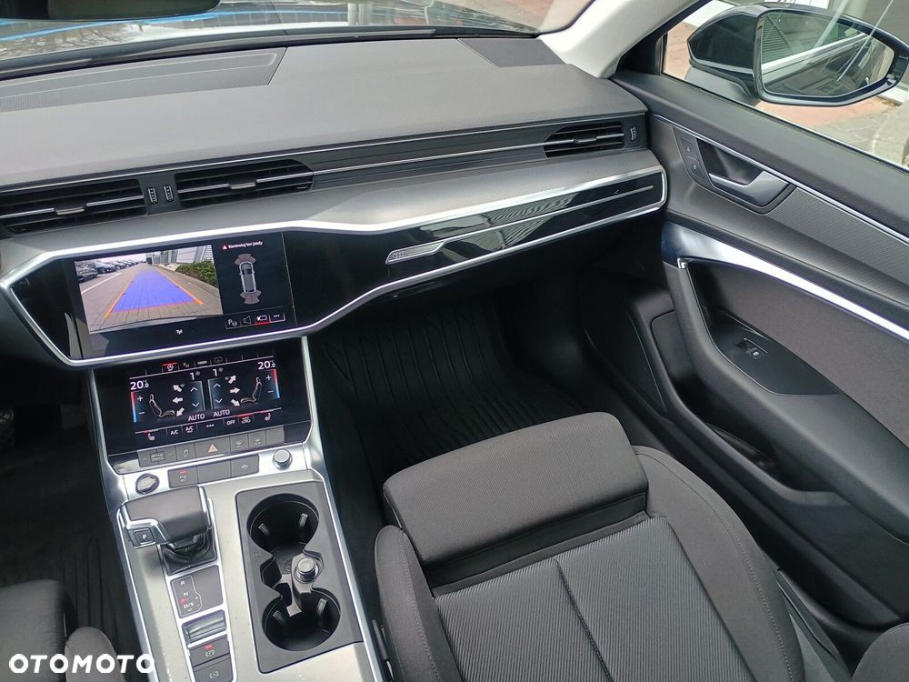 Audi A6 Avant - 16