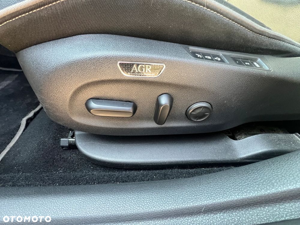 Opel Astra 1.4 T Elite S&S - 30