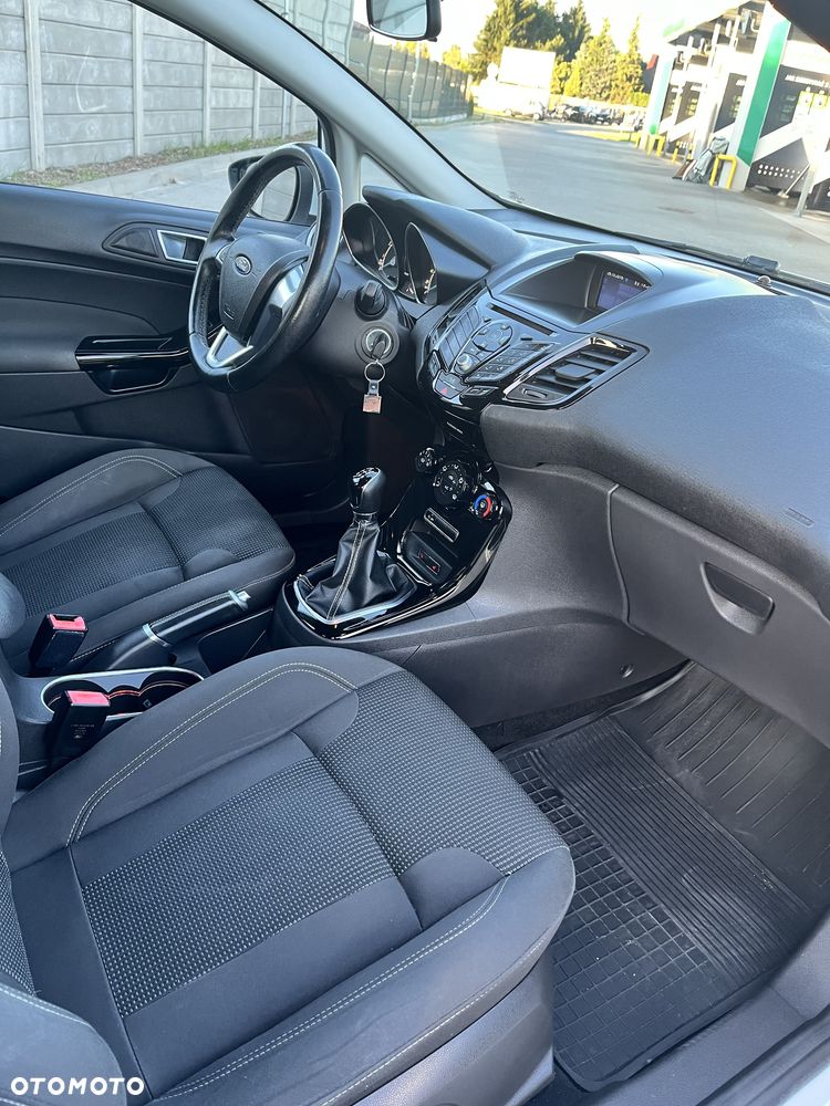 Ford Fiesta - 7
