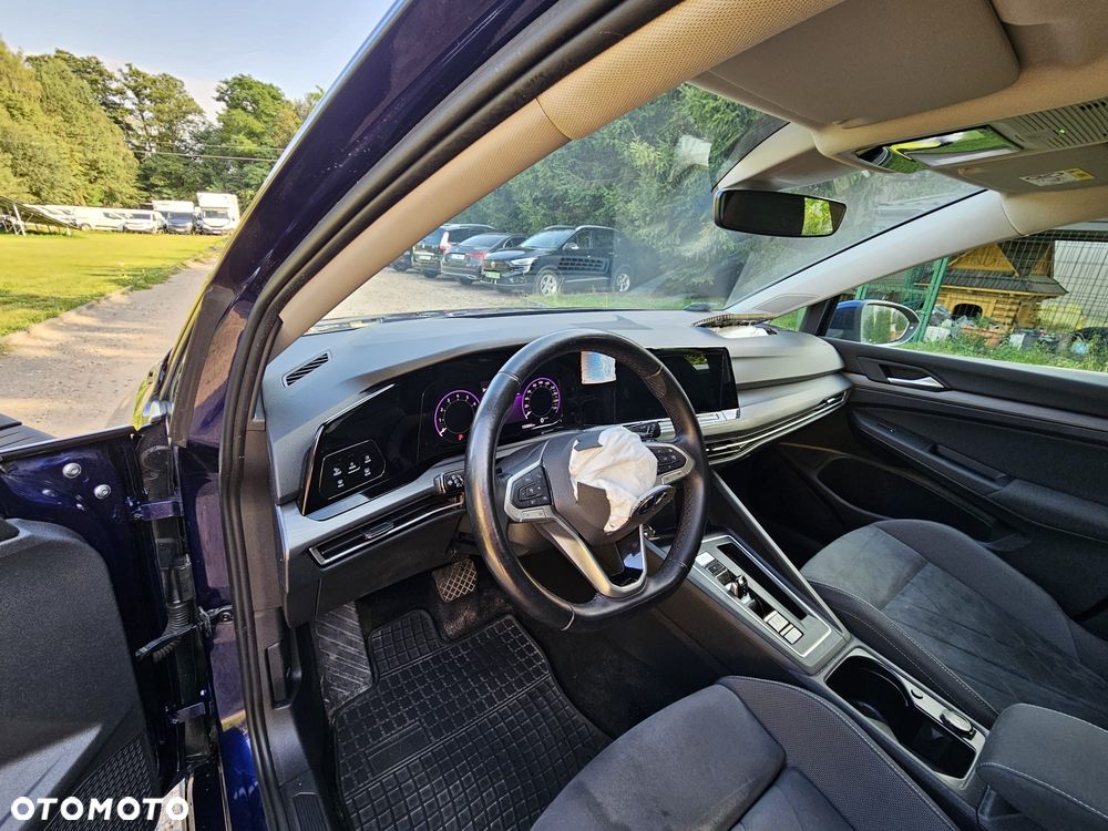 Volkswagen Golf 1.5 eTSI Style DSG - 30