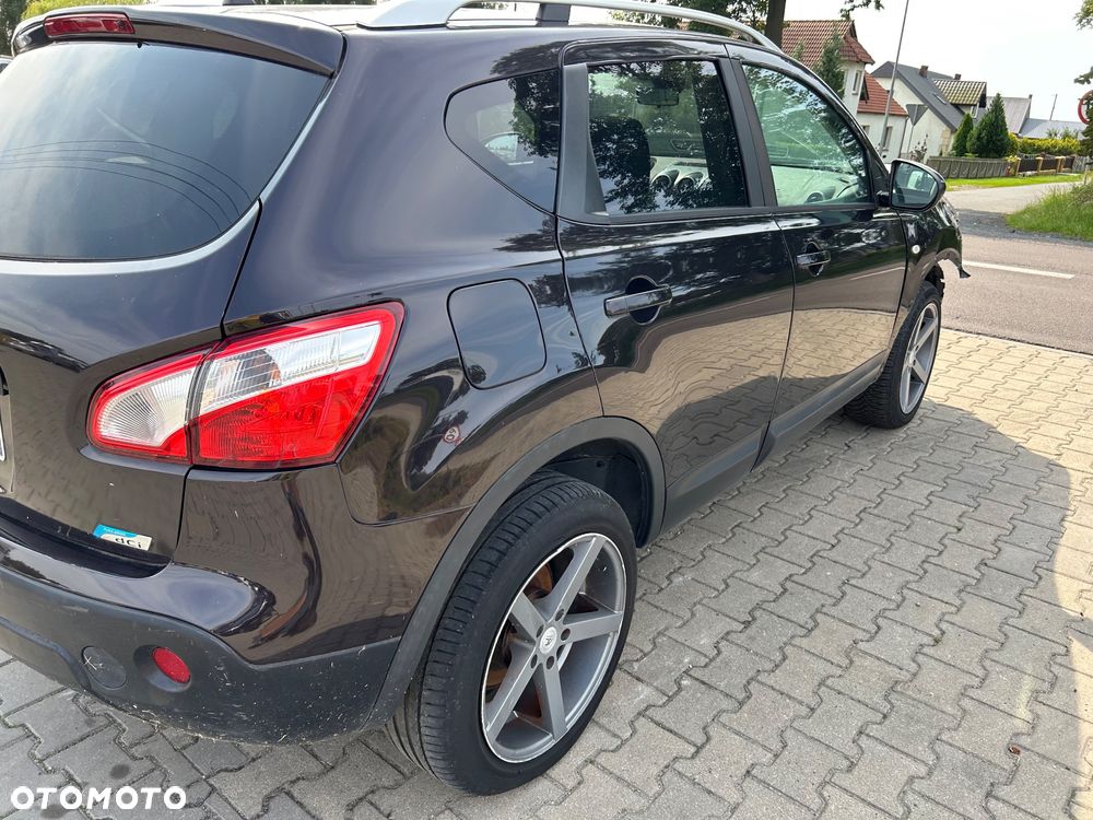 Nissan Qashqai - 11