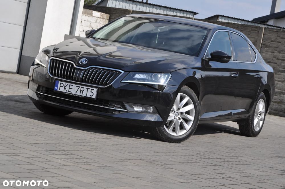 Skoda Superb 2.0 TDI DSG Premium Edition - 3