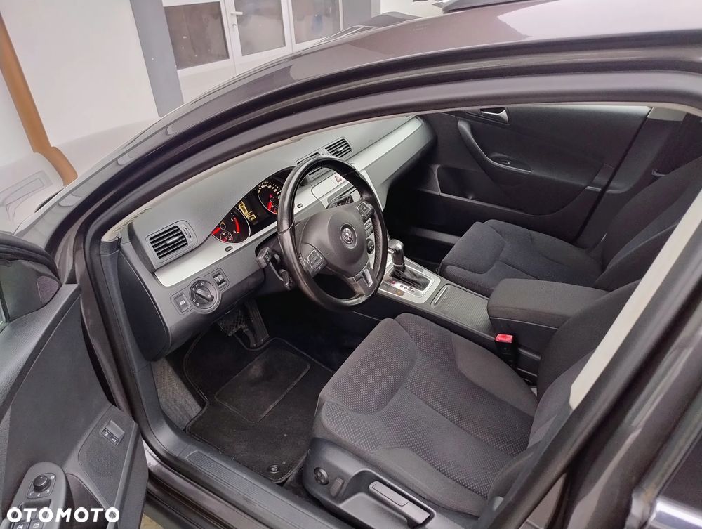 Volkswagen Passat 2.0 TDI DPF DSG Comfortline - 7