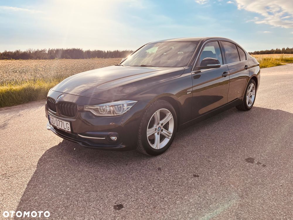 BMW Seria 3 318d Sport Line - 5