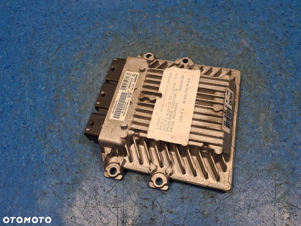 PEUGEOT 307 STEROWNIK SILNIKA SW9656061180 10DYTE - 2