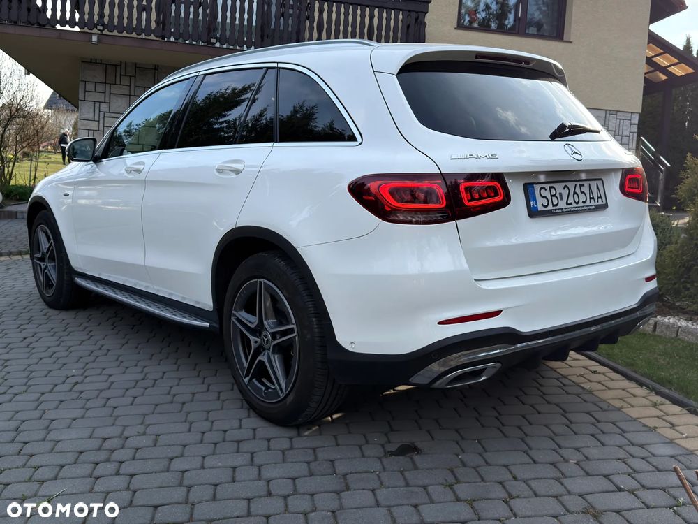 Mercedes-Benz GLC 250 4Matic 9G-TRONIC AMG Line - 5