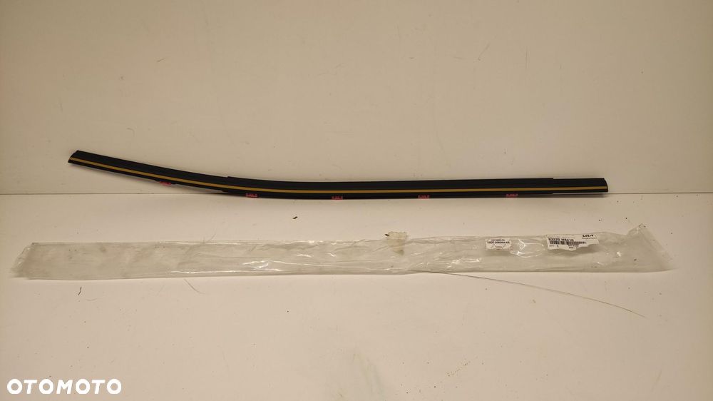 KIA STONIC LISTWA DRZWI PARAPET CHROM PRAWA PRAWY TYŁ TYLNA 17-24 - 1