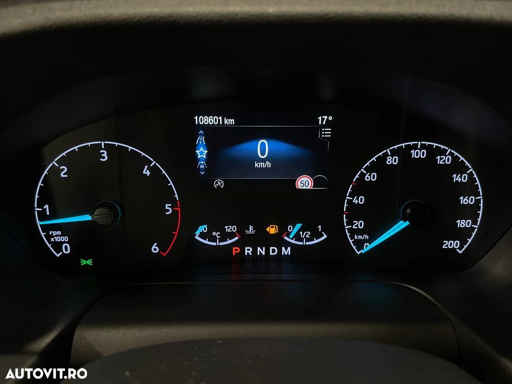 Ford Tourneo Custom Bus 320 2.0 EcoBlue 185 CP L2H1 Titanium Aut. - 33