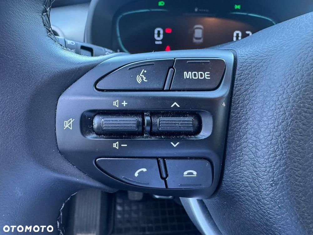 Kia Stonic 1.2 M - 16
