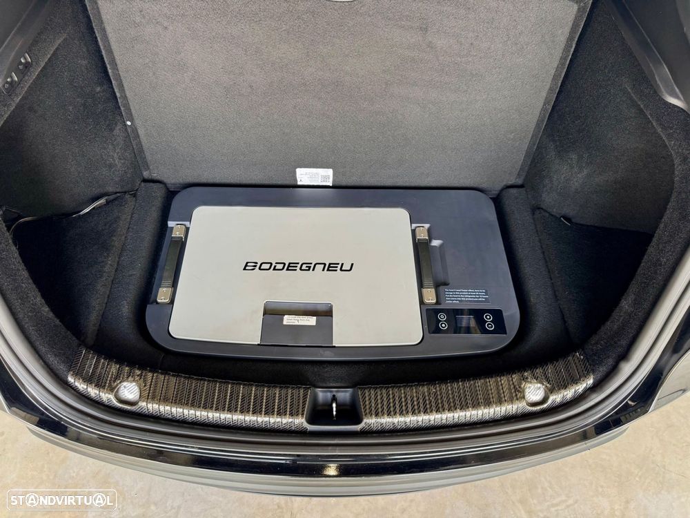 Tesla Model Y Long Range Dual Motor AWD - 49