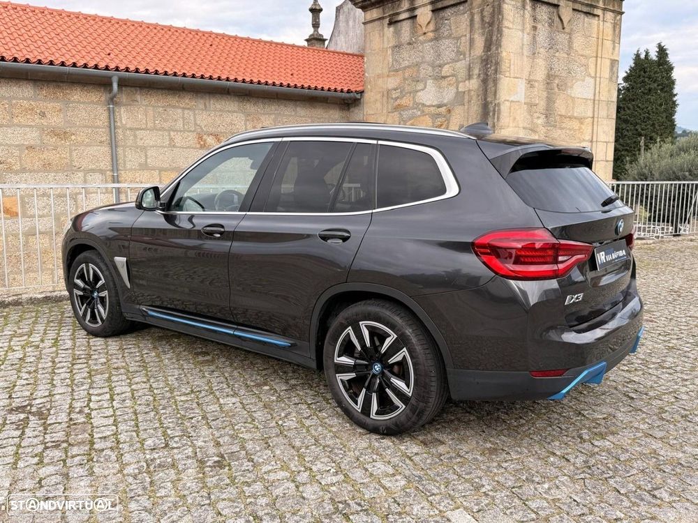 BMW iX3 Inspiring - 33